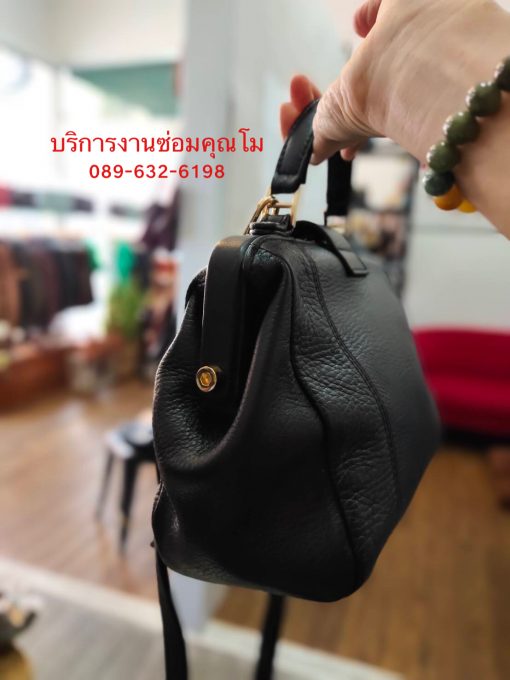 #บริการงานซ่อม #บริการทำความสะอาดกระเป๋า เสื้อหนัง เครื่องหนังทุกชนิดคะ - Image 9